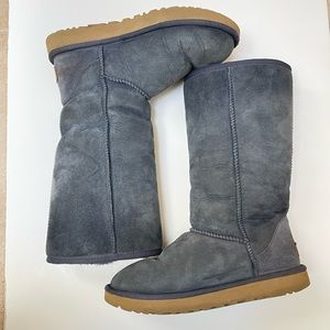 UGG Classic Tall II Boots in Navy